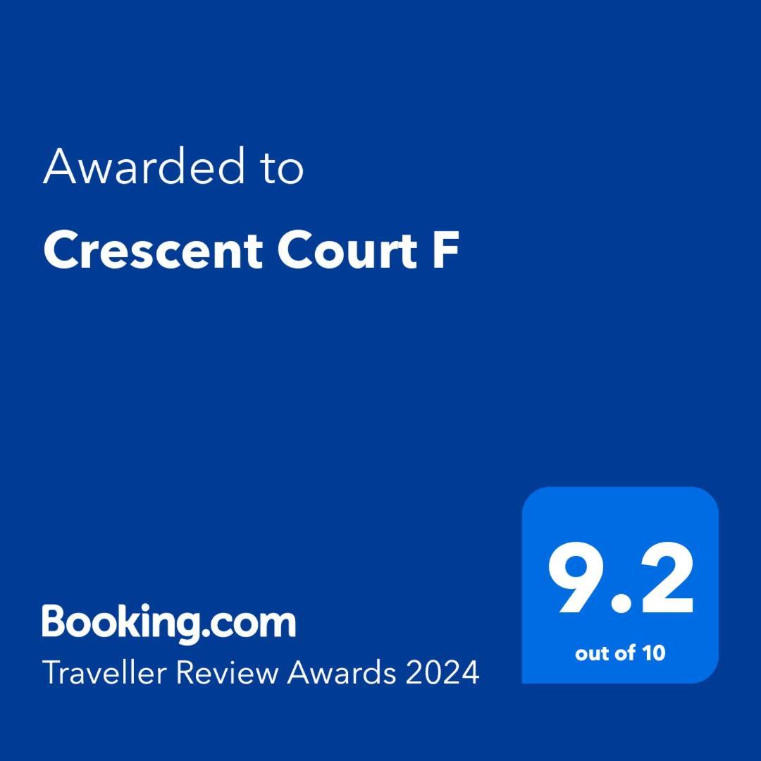 セント・ポールズ・ベイCrescent Court Fアパートメント エクステリア 写真